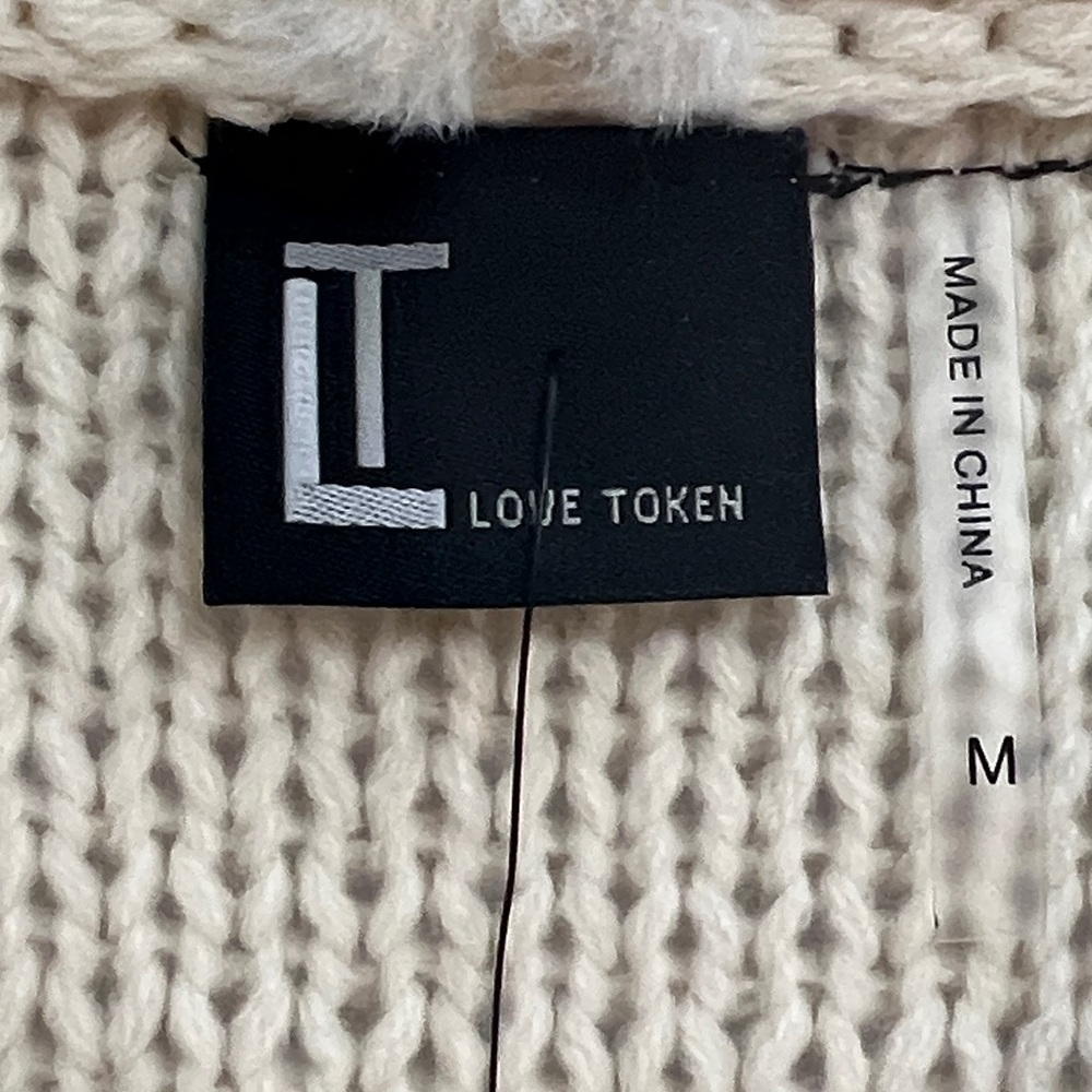 LOVE TOKEN Faux Suede Open Cream Sweater/Cardigan in knitted design NWT SZ MED - Picture 3 of 16